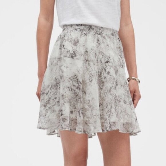 Banana‎ Republic Factory Women's Snakeskin Printed Mini Chiffon Tiered Skirt 2 - Picture 1 of 8